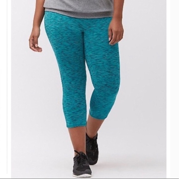 Livi Active Pants & Jumpsuits Livi Active Space Dye Capri Leggings